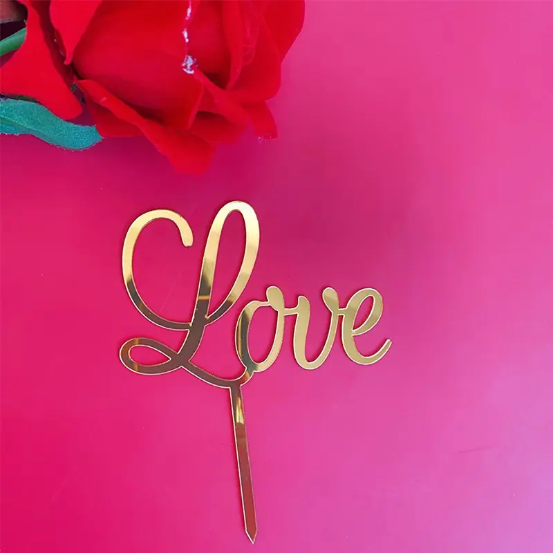 1 pcs Golden acrylic love topper