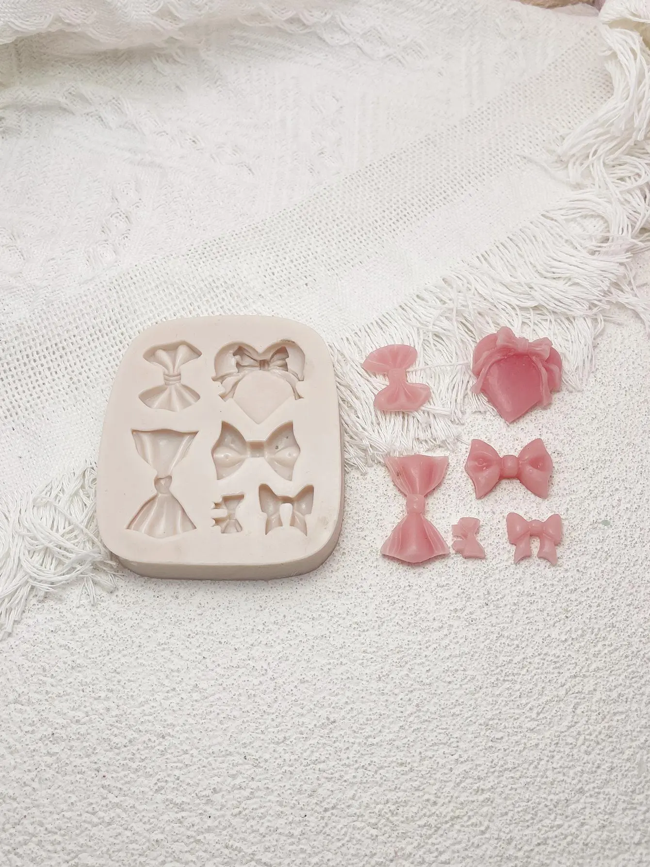6 cavity Creative Bow Design DIY Silicone Mould
