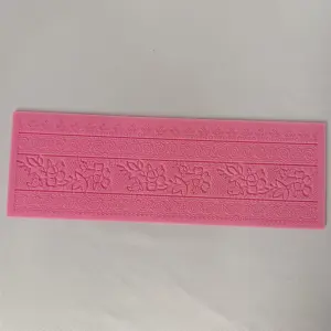 Detailed Floral Lace Silicone Border Mould