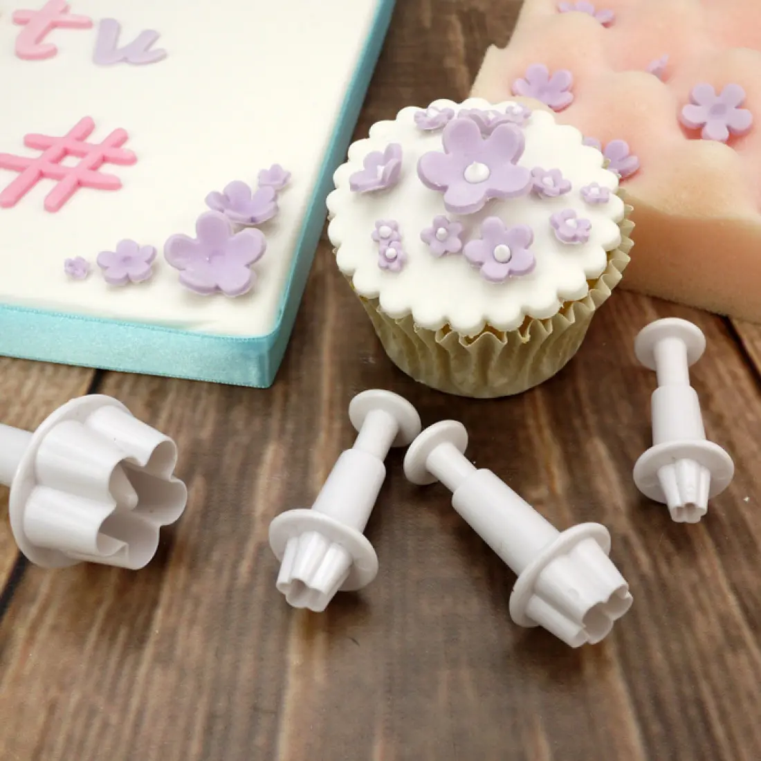 4 Pcs Cherry Blossom Flower Shape Plunger Cutter set
