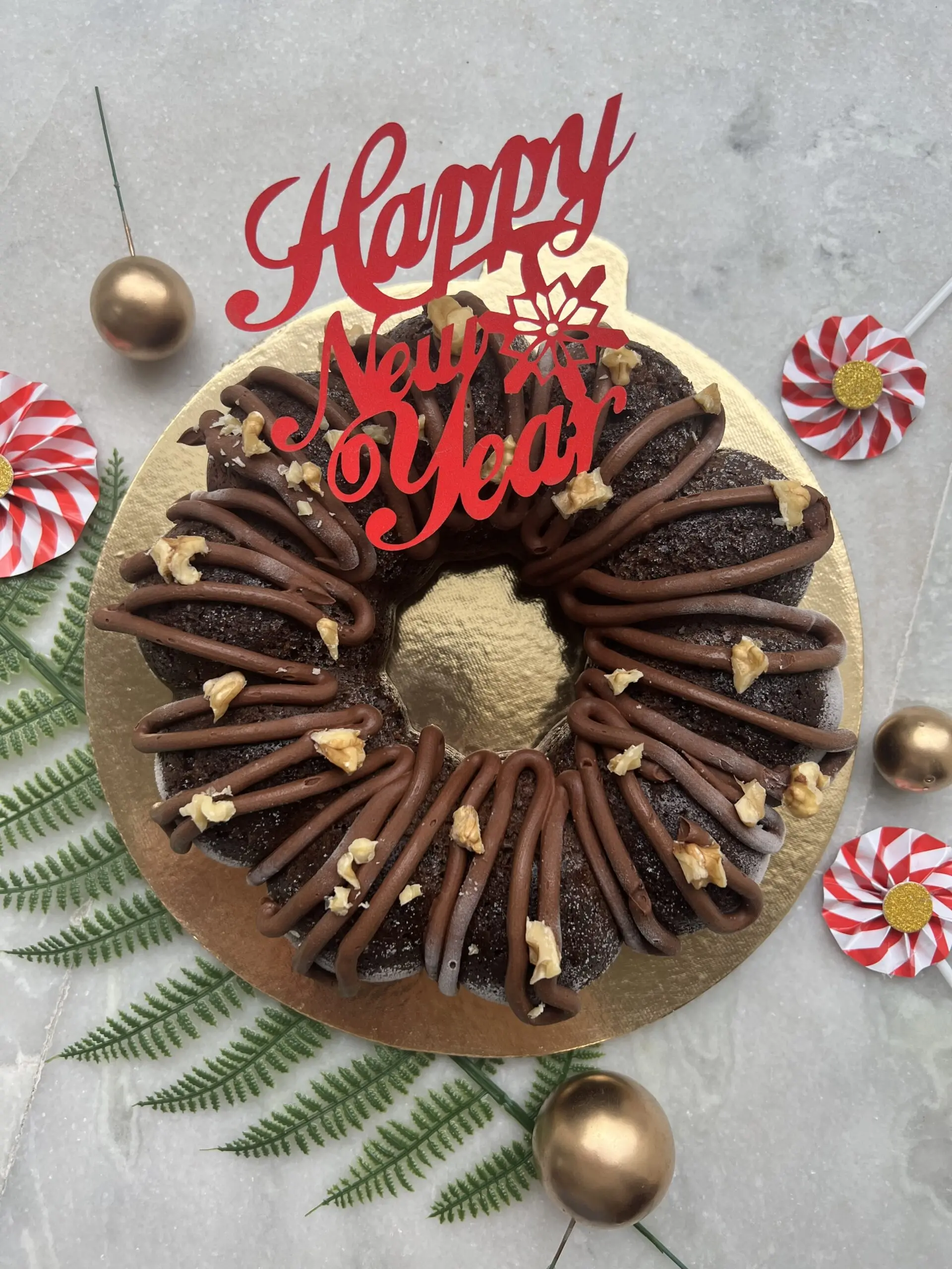 1 pcs red Happy new year cake topper