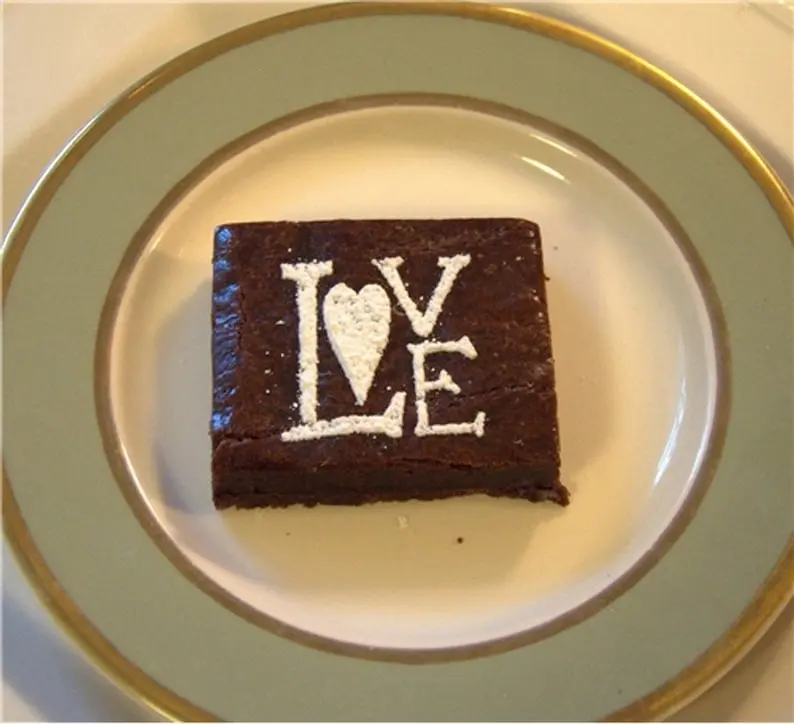 4 pcs Love theme icing stencil