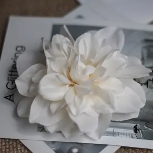 1 pcs Large off white artificial flower cake topper