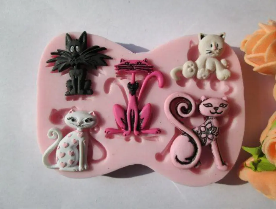Scary cat Halloween Mould