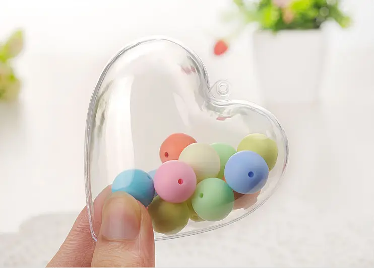 Clear heart plastic small gift box size 10cm
