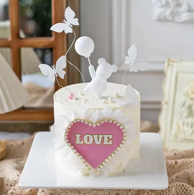 1 pcs lace pearl Love heart topper