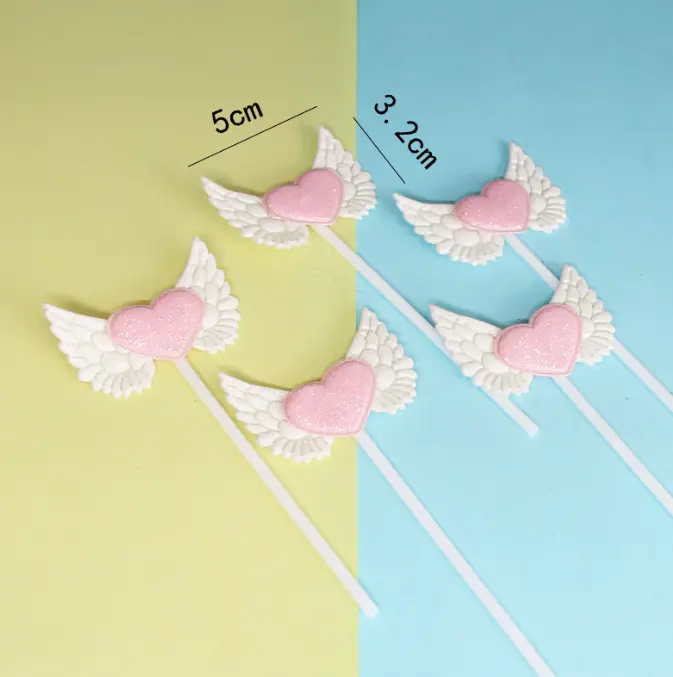 4 pcs heart with wings topper set