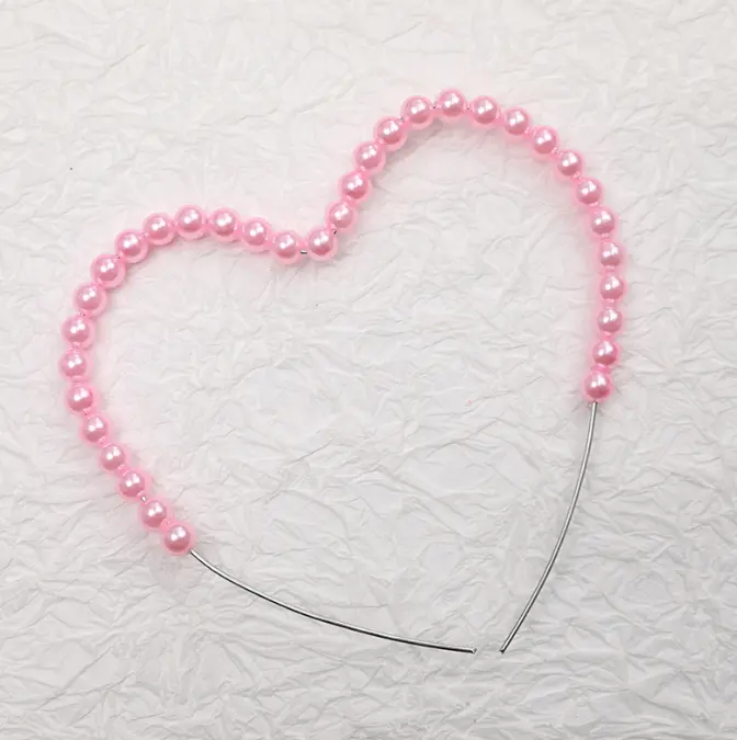 1 pcs pearl heart shaped cake topper