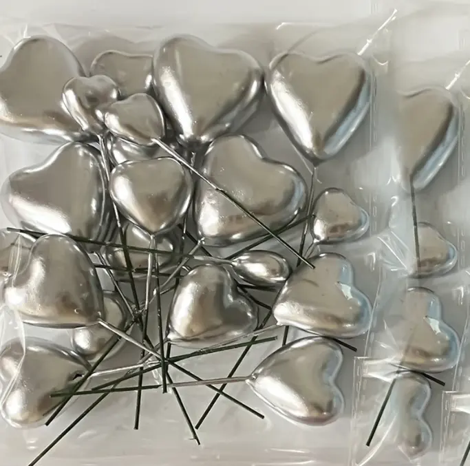 20 pcs heart faux balls
