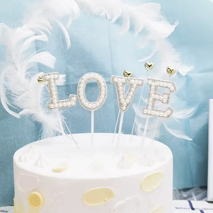 1 pcs Love pearl studded cake cupcake topper