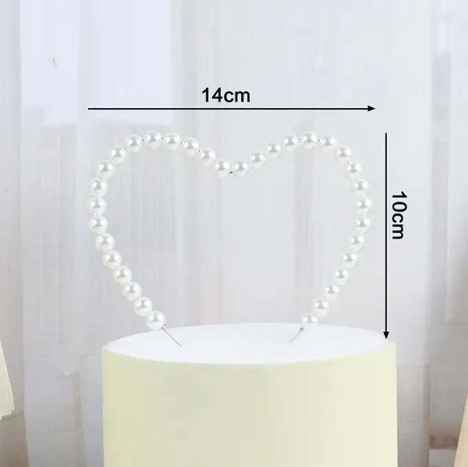 1 pcs pearl heart shaped cake topper