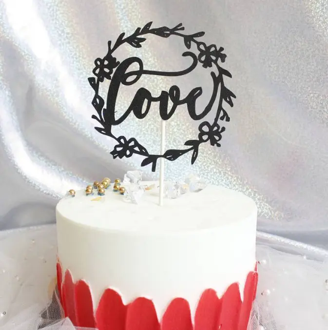 1 pcs Love wreath cake topper