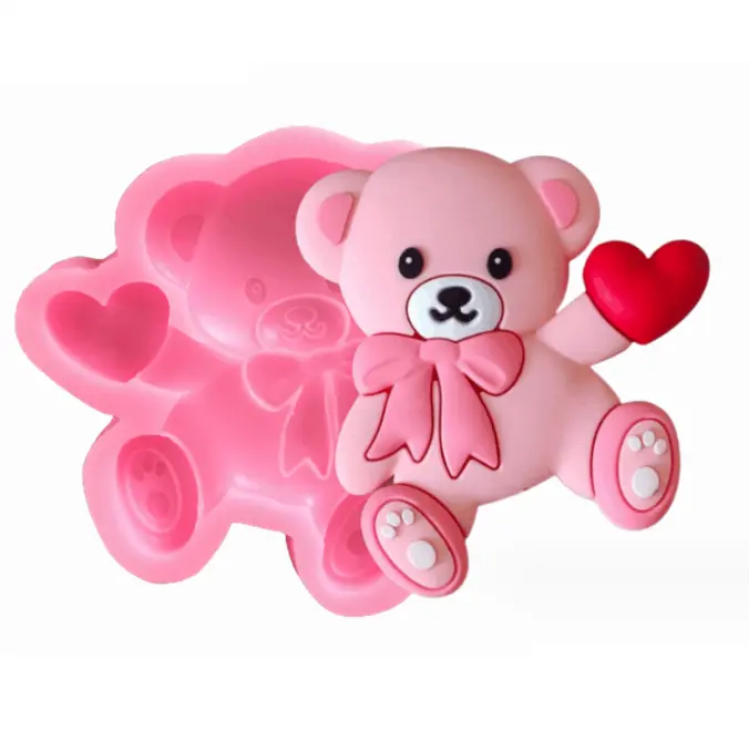 Teddy bear holding heart silicone mould