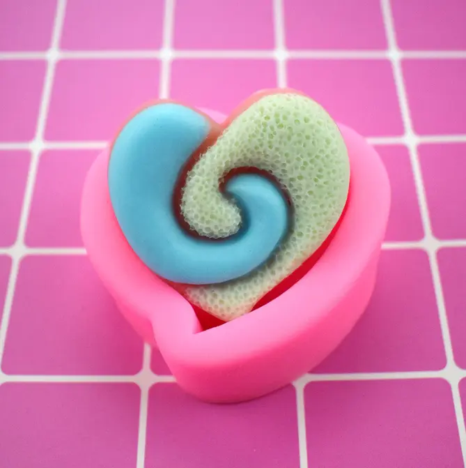 Swirl heart silicone mould