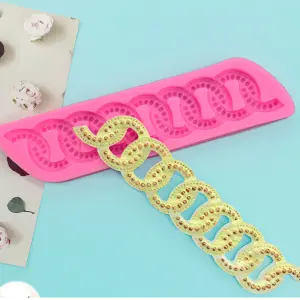 Chain link silicone mould
