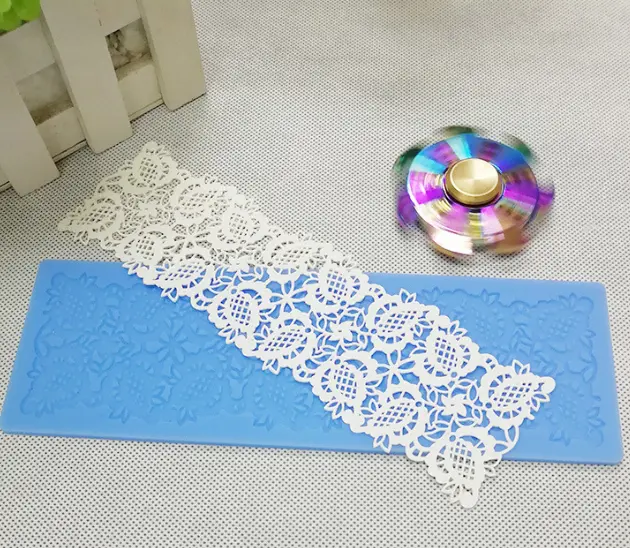 Flower Pattern decorative silicone lace mat style 2