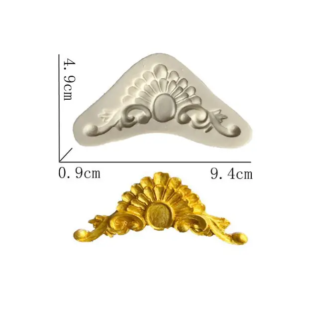 Classic European Embossed crown boarder silicone Mould