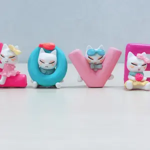 Love Cats Miniature (Set of 4)