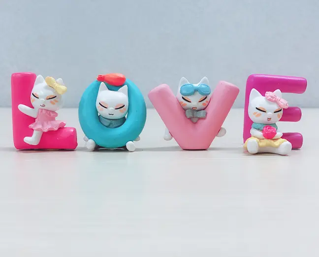 Love Cats Miniature (Set of 4)