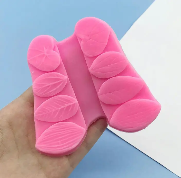 4 different types of leave veiner in one mould