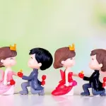Romantic Couple Miniature Figurines (Style 9)