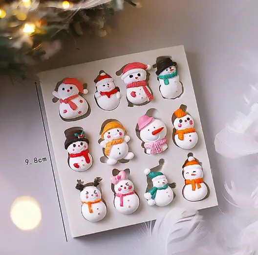 12 Cavity Snow Man Christmas Mould