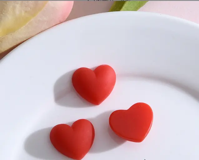 3 Pcs Heart Miniature toy topper