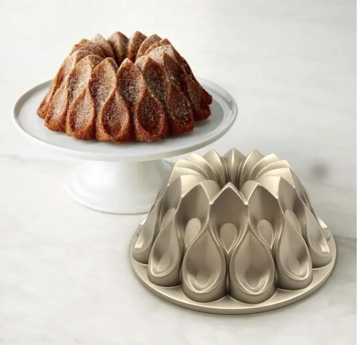 Charlotte Bundt Cake Pan Non-Stick Specialty Round Carbon Steel Baking Mould