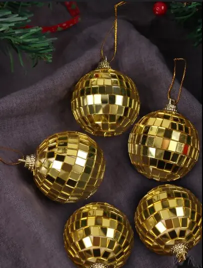 1 pcs Golden Disco ball (5 cm)