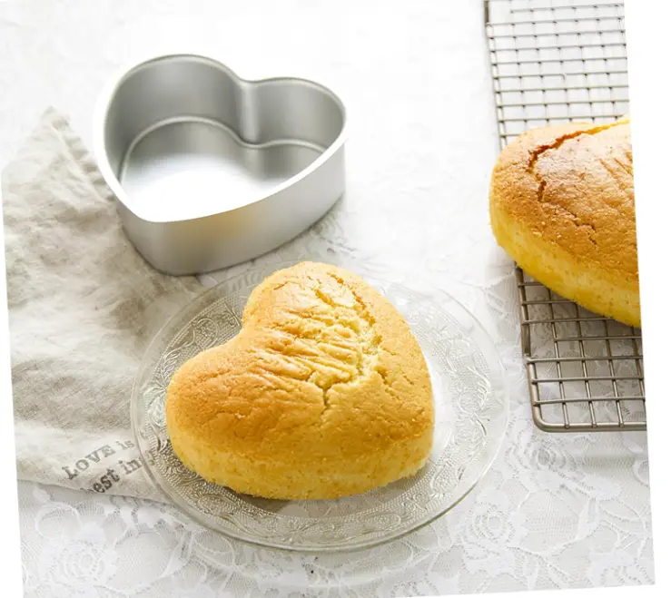 Aluminum Heart Shape Cake Push Pan Removable Bottom Cake Mould (8 inch)