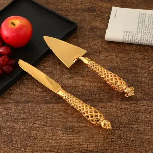 2 pcs Vintage Engraved Cake knife set