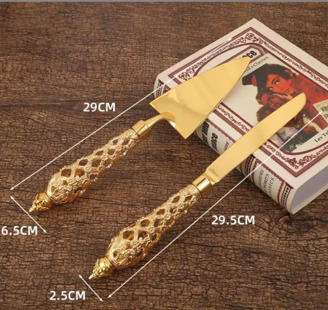2 pcs Vintage Engraved Cake knife set