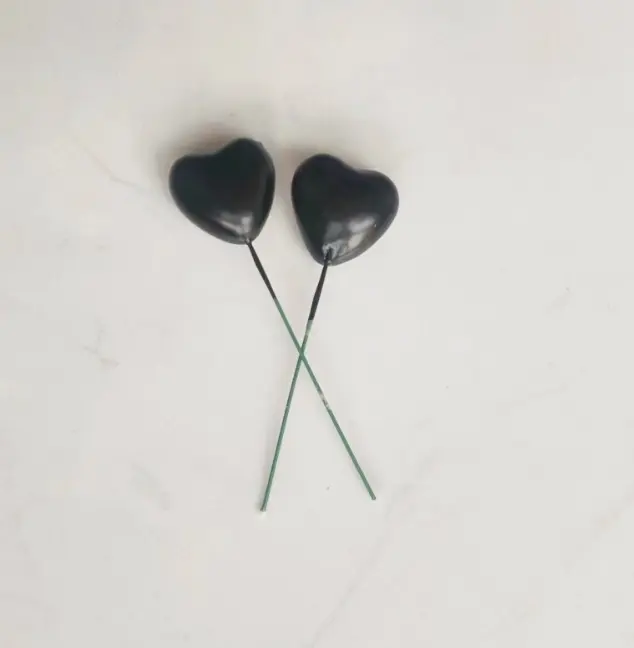 2 Pcs Black Heart shaped faux Heart set