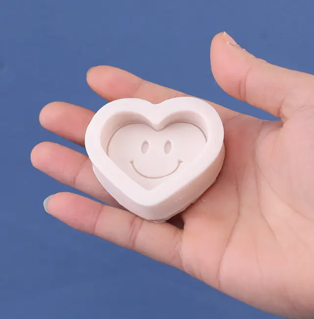 3D Smiling Love silicone Mould
