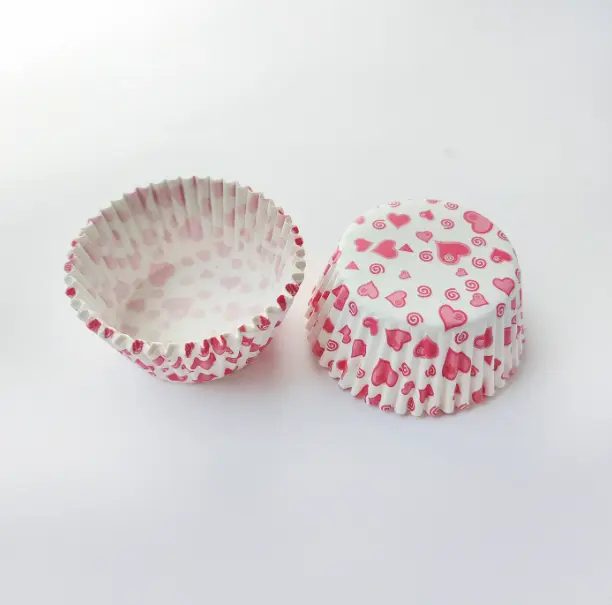 100 pcs Pink hearts theme Cake Cups / Muffin Cups Style 2
