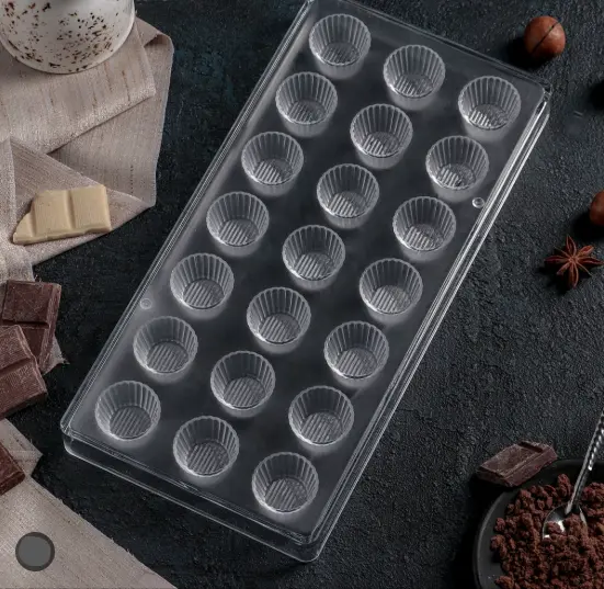 21 Cavity Ribbed Cylindrical Shape Polycarbonate Chocolate Mould