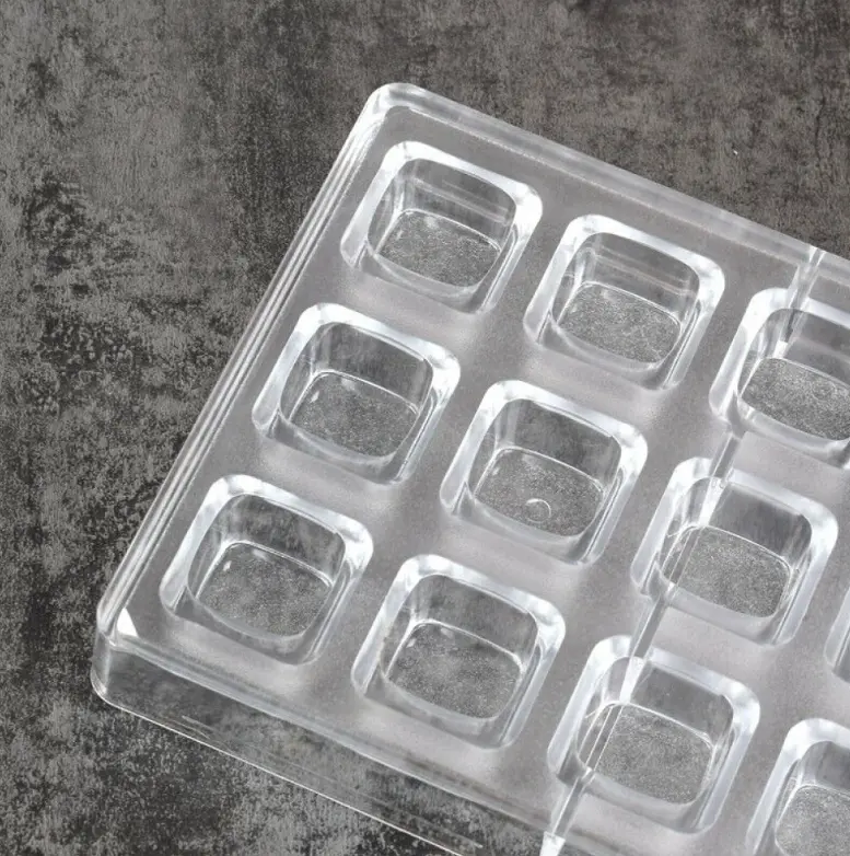 21 Cavity Curved Square Shape Polycarbonate Chocolate Mould