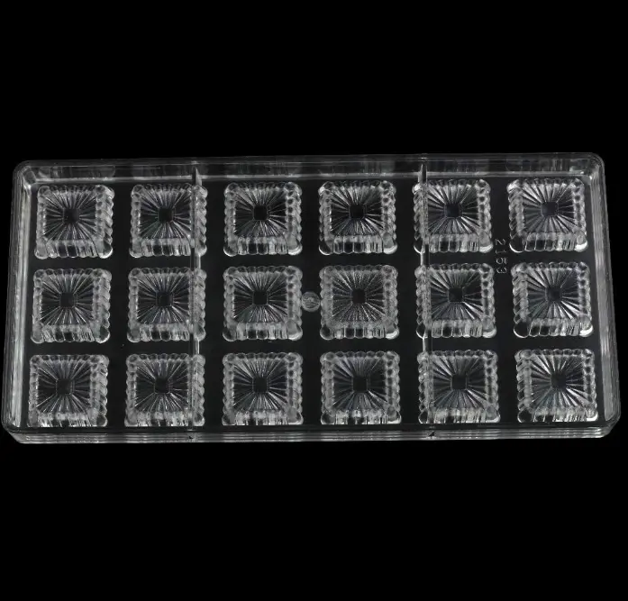 18 Cavity Fluted Square Polycarbonate Chocolate Mould
