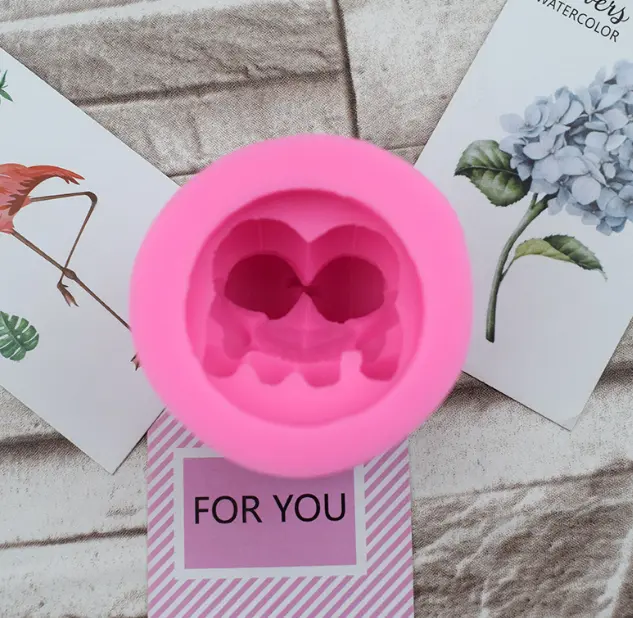 3D sweet Heart Couple Teddy Bear Holding heart silicone mould