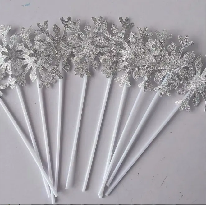 10 pcs Snowflake Topper set