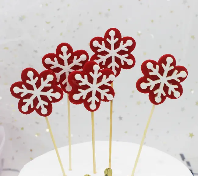 3 pcs Red and White Snowflake Topper set