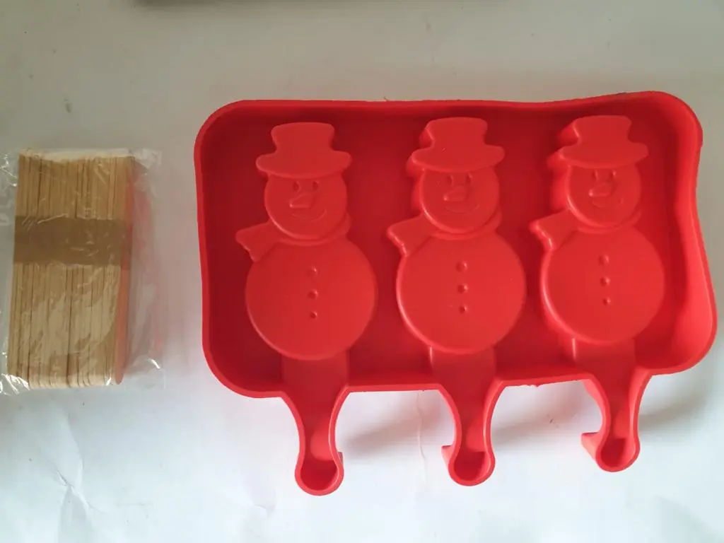 3 cavity snowman popsicle Silicone Mould with wooden sticks