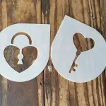 2 pcs heart lock and key icing stencil set