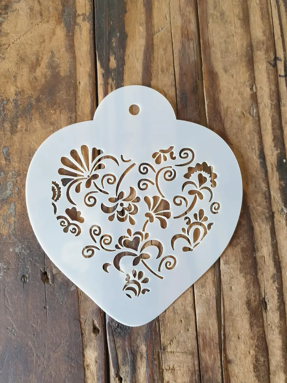 1 pcs Floral Heart icing stencil