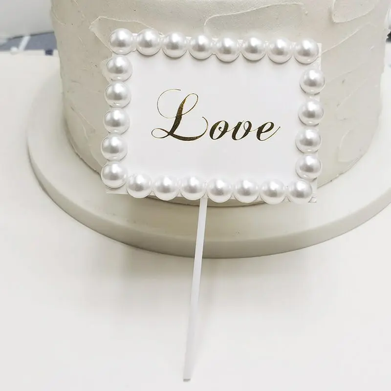 1 pcs boarder studded love cake topper